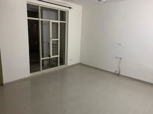 Room in 2 BHK Apartment at Maya Garden City, Lohgarh – for Rent