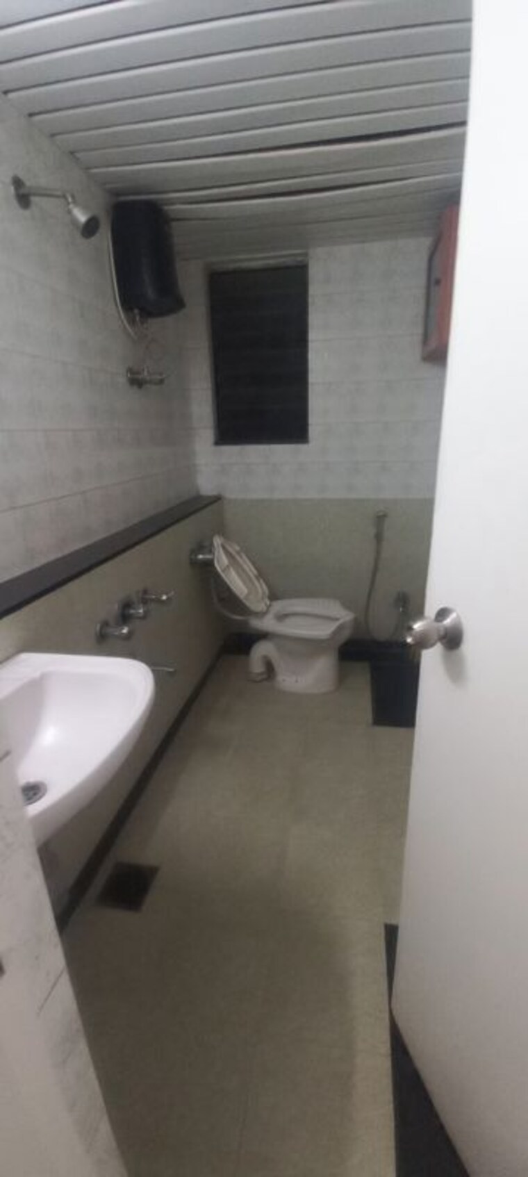 Bathroom, yashodham-complex 2 Bedroom 800 Sq.Ft. Apartment In Goregaon East Mumbai 10033791