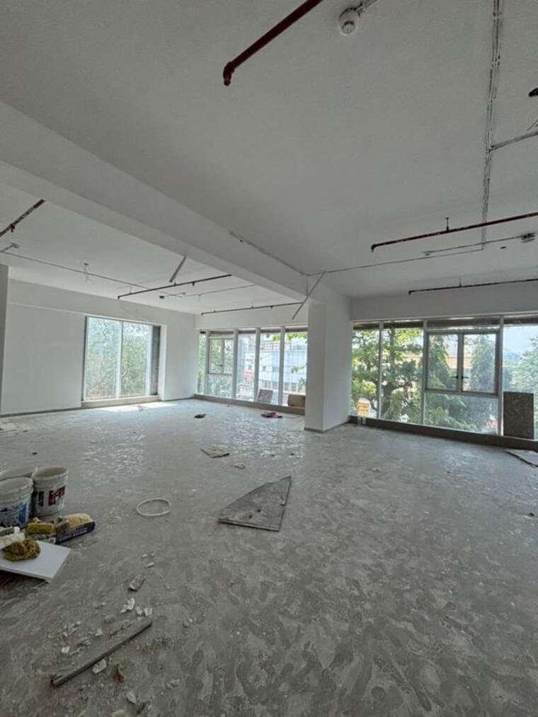  Parking, skyblu-72-corp Commercial Showroom 3000 Sq.Ft. In Sakinaka Mumbai 10033774