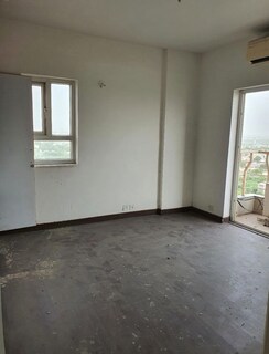 3.5 BHK Apartment For Sale in BPTP The Resort