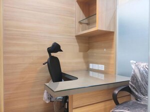  Office Space For Rent in Bbd Bagh