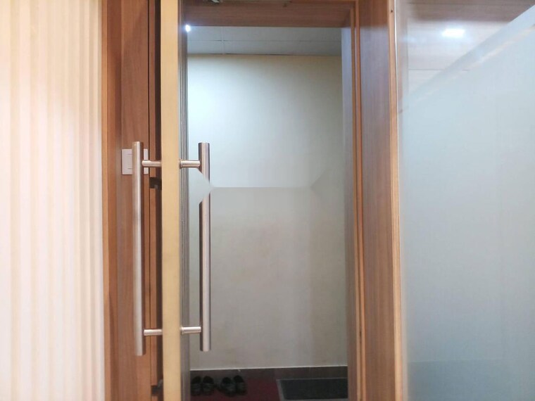 Room, bbd bagh Commercial Office Space 500 Sq.Ft. In Bbd Bagh Kolkata 10033868