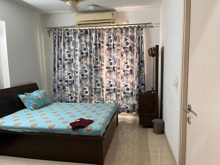 Bedroom, hiranandani-meadows 3.5 Bedroom 1800 Sq.Ft. Apartment In Manpada Thane 10033987