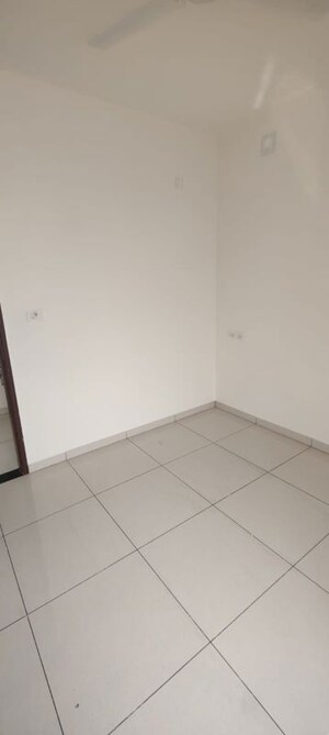 Room in 2 BHK Apartment at Yashwin Hinjewadi, Hinjewadi Phase 2 – for Rent