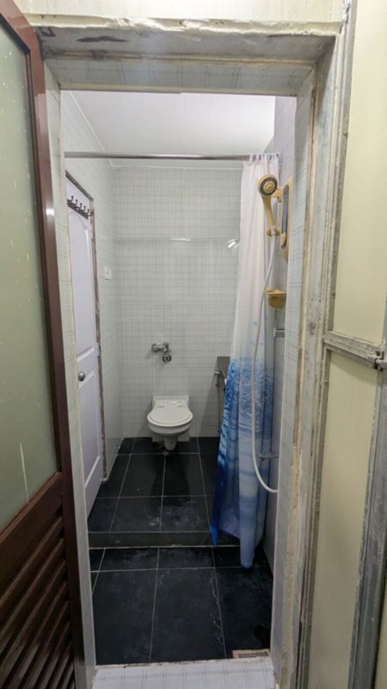 Bathroom, ap-panch-ritu 2 Bedroom 700 Sq.Ft. Apartment In Powai Mumbai 10033960