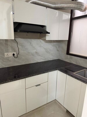 Kitchen in 1.5 BHK Builder Floor at Sector 38 – for Rent