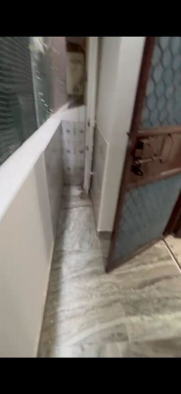 Building Lobby in 1 BHK Builder Floor at Vaishali Sector 5 – for Rent