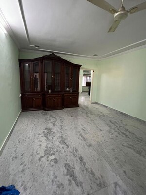 Room in 3 BHK Apartment at Eden Banjara, Sri Nagar Colony – for Rent