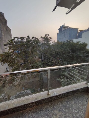 Plot Area in 1 RK Builder Floor at Sector 39 – for Rent