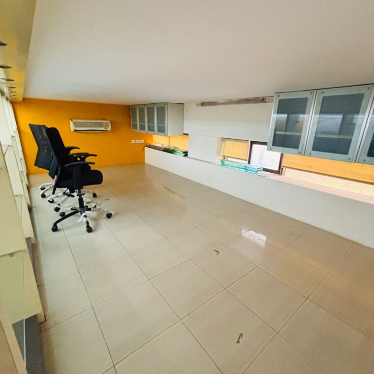 Team Area, marathon-max Commercial Office Space 530 Sq.Ft. In Salpa Devi Pada Mumbai 10034163