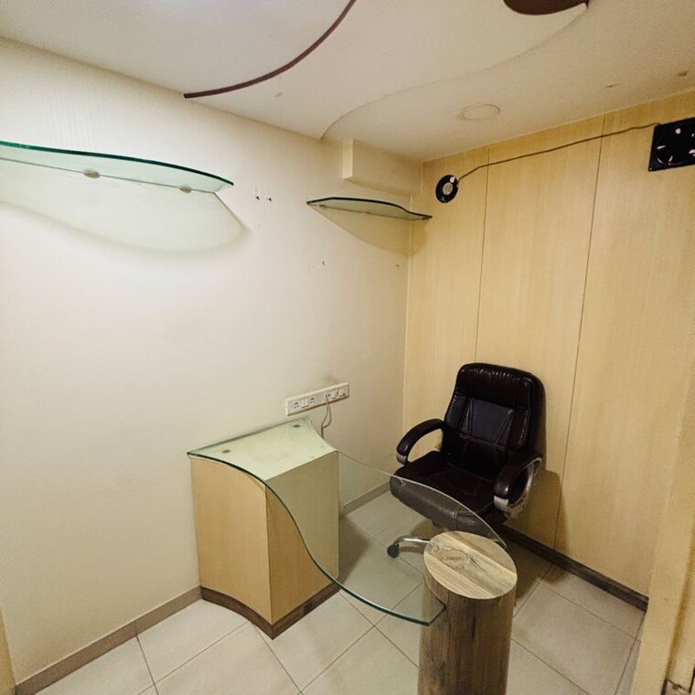 Team Area, marathon-max Commercial Office Space 530 Sq.Ft. In Salpa Devi Pada Mumbai 10034163