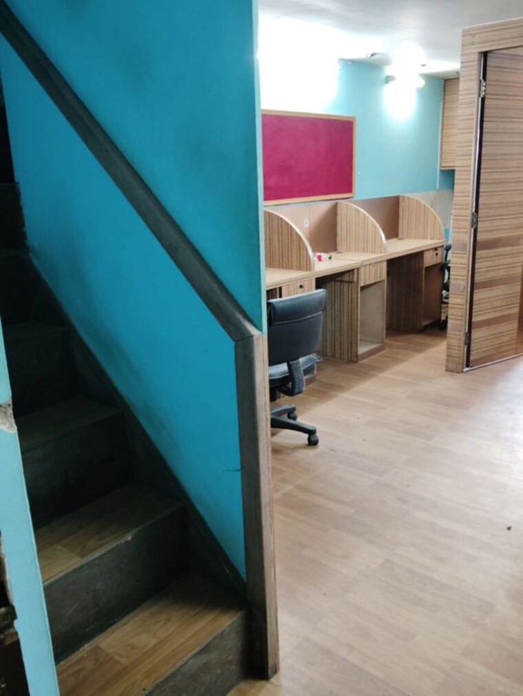 Balcony, bbd bagh Commercial Office Space 400 Sq.Ft. In Bbd Bagh Kolkata 10034141