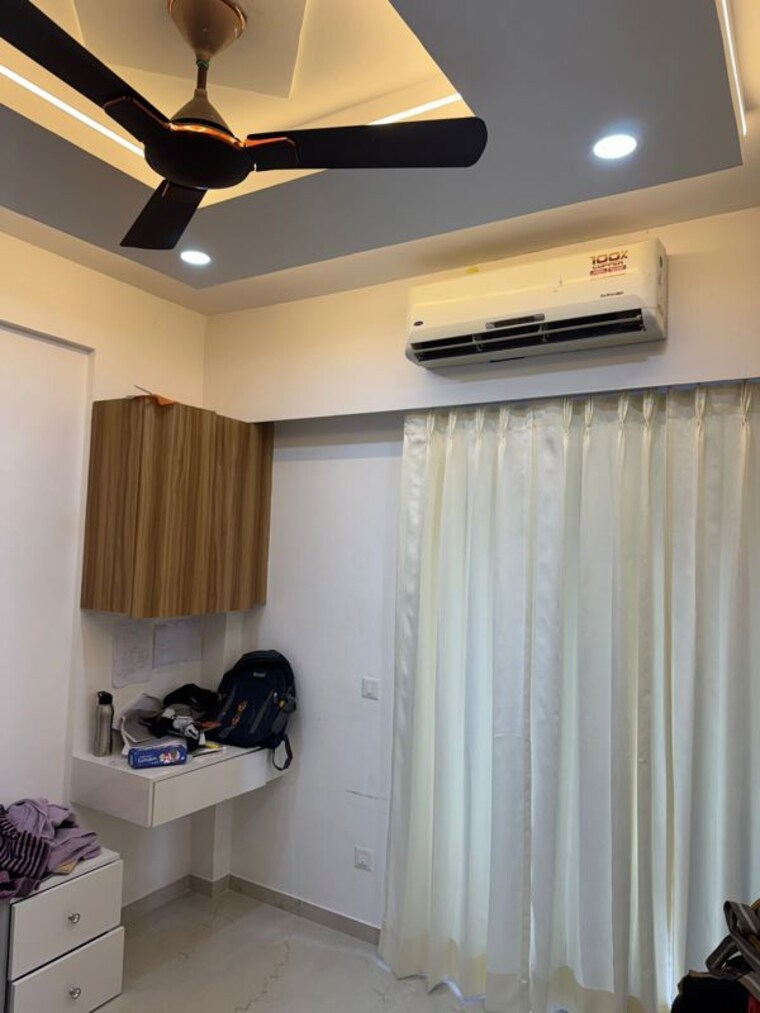 Master Bedroom, smart-world-gems 3.5 Bedroom 1494 Sq.Ft. Apartment In Sector 89 Gurgaon 10034235
