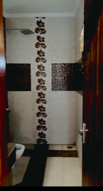 Bedroom in 3 BHK Builder Floor at Sector 85 – for Sale