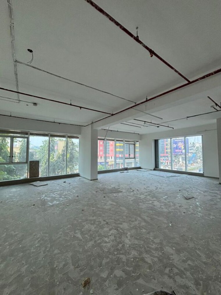  Parking, skyblu-72-corp Commercial Showroom 4500 Sq.Ft. In Sakinaka Mumbai 10034236