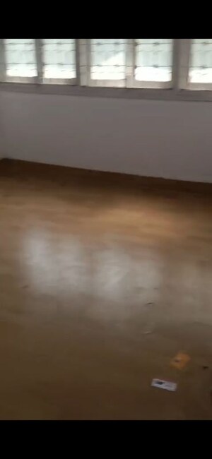 Room in 1 BHK Apartment at Kishor Darshan Apartment, Andheri West – for Rent