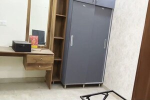 Furnished Amenities in 4 BHK Builder Floor at Sector 15 Dwarka – for Rent