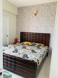 2 BHK Builder Floor For Rent in Signature The Serenas