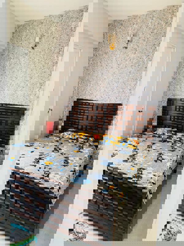 2 BHK 700 Sq.Ft. Builder Floor in Signature The Serenas