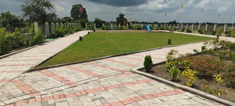 Garden, besa pipla rd  3300 Sq.Ft. Plot In Besa Pipla rd Nagpur 9720749