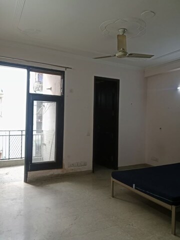 Room in 3 BHK Builder Floor at Malviya Nagar – for Rent