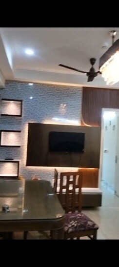 2 BHK Apartment For Rent in Gaur City 7th Avenue