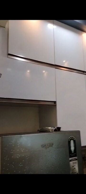 Furnished Amenities in 2 BHK Apartment at Gaur City 7th Avenue, Sector 4 Greater Noida – for Rent