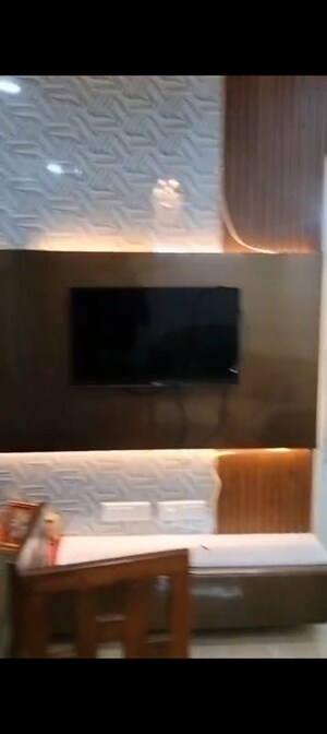 Furnished Amenities in 2 BHK Apartment at Gaur City 7th Avenue, Sector 4 Greater Noida – for Rent