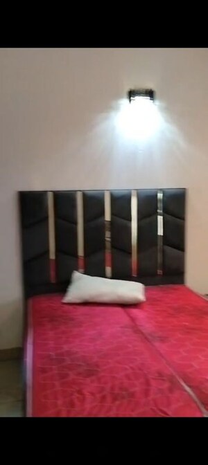 Bedroom in 2 BHK Apartment at Gaur City 7th Avenue, Sector 4 Greater Noida – for Rent