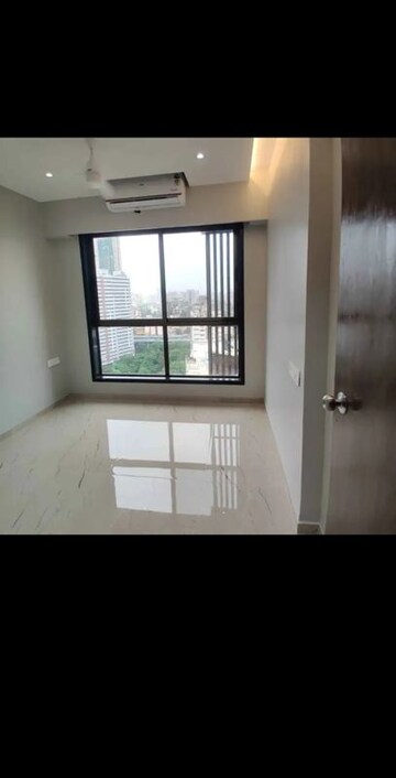 Room in 1.5 BHK Apartment at Shubham Athena, Ghatkopar East – for Rent