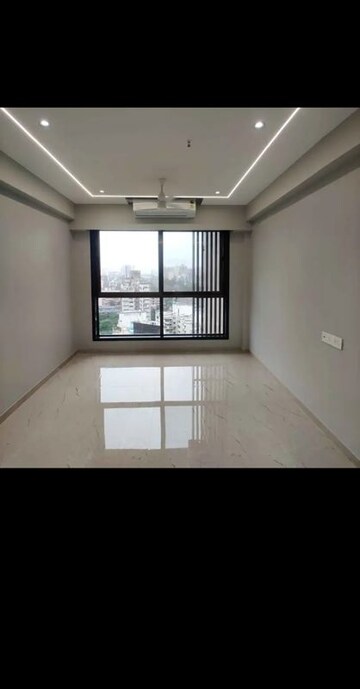 Room in 1.5 BHK Apartment at Shubham Athena, Ghatkopar East – for Rent