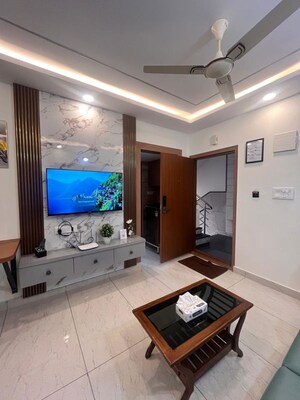 Team Area in 1 BHK Builder Floor at Koramangala – for Rent