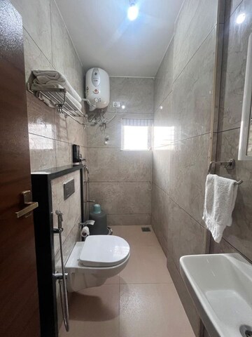 Bathroom in 1 BHK Builder Floor at Koramangala – for Rent