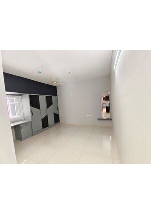 Room in 3.5 BHK Apartment at Prestige Tranquil, Kokapet – for Rent