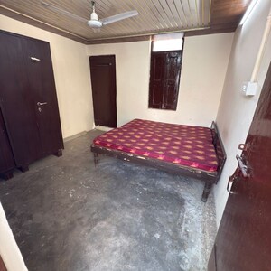 1.5 BHK Builder Floor For Rent in Sector 23