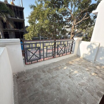 Balcony in 1.5 BHK Builder Floor at Sector 23 – for Rent