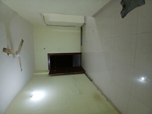 Room in 1 BHK Apartment at Tanishq Apartment, Kharadi – for Rent