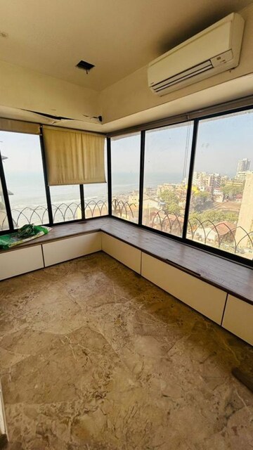 Balcony in 1 BHK Apartment at A1 Apartment, Malabar Hill – for Sale
