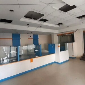  Office Space For Rent in Khar West