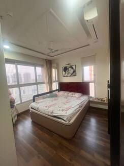 3 BHK Apartment For Sale in Hiranandani Meadows