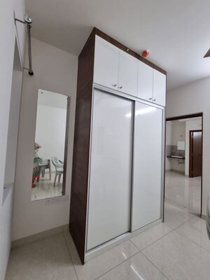 Room in 2 BHK Apartment at Aparna Sarovar Zenith, Nallagandla – for Rent