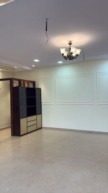 Room in 2.5 BHK Apartment at Dosti Group Imperia, Manpada – for Rent