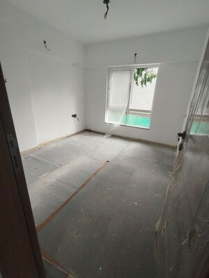 Room in 3 BHK Apartment at Kakkad Kailash Kutir, Wanwadi – for Sale