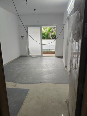 Room in 3 BHK Apartment at Kakkad Kailash Kutir, Wanwadi – for Sale