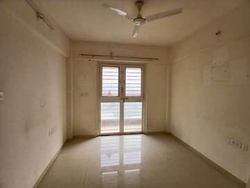 Room in 2 BHK Apartment at Kohinoor Zen Estate, Kharadi – for Rent