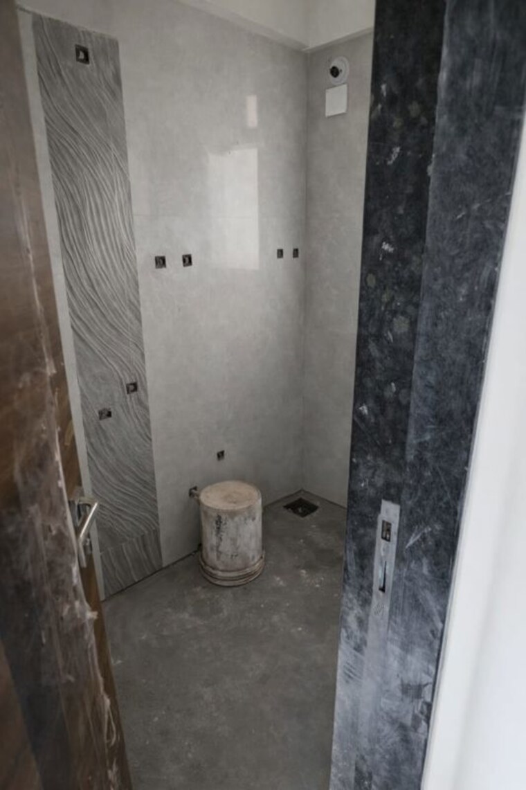 Bathroom, jeevdani-oakwood 2 Bedroom 850 Sq.Ft. Apartment In Nalasopara West Palghar 10034908
