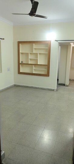 2 BHK Builder Floor For Rent in Jeevan Bima Nagar