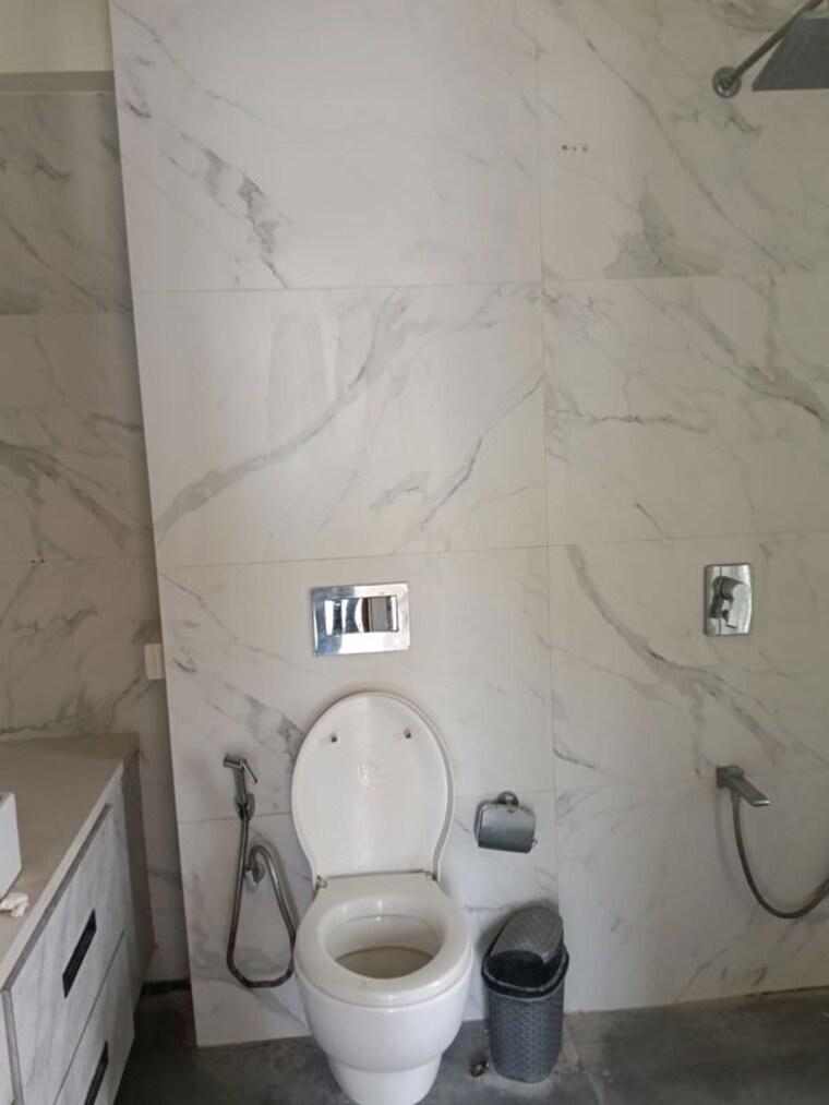 Bathroom, woodstock-apartment-khar 2 Bedroom 823 Sq.Ft. Apartment In Khar West Mumbai 10034958