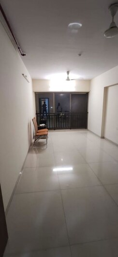 2 BHK Apartment For Rent in Kesar Scion