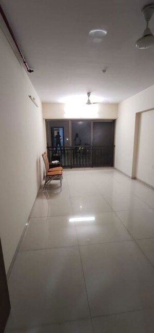 2 BHK Apartment For Rent in Kesar Scion, Ghatkopar East